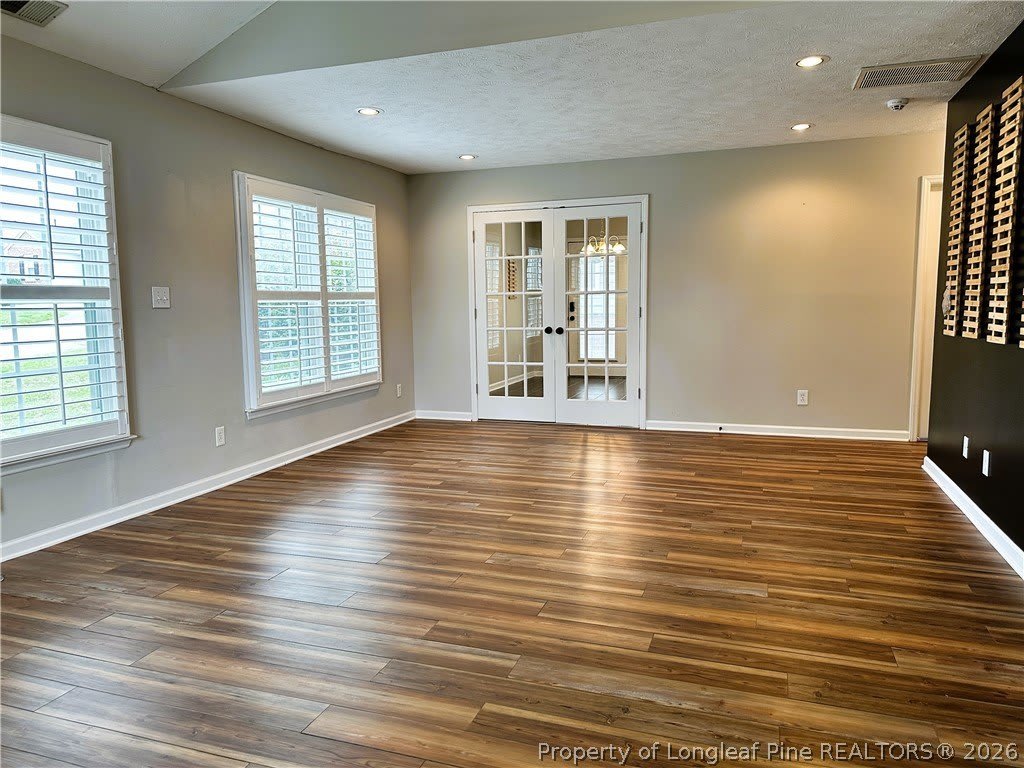 2940 Amelia Drive – photo 5