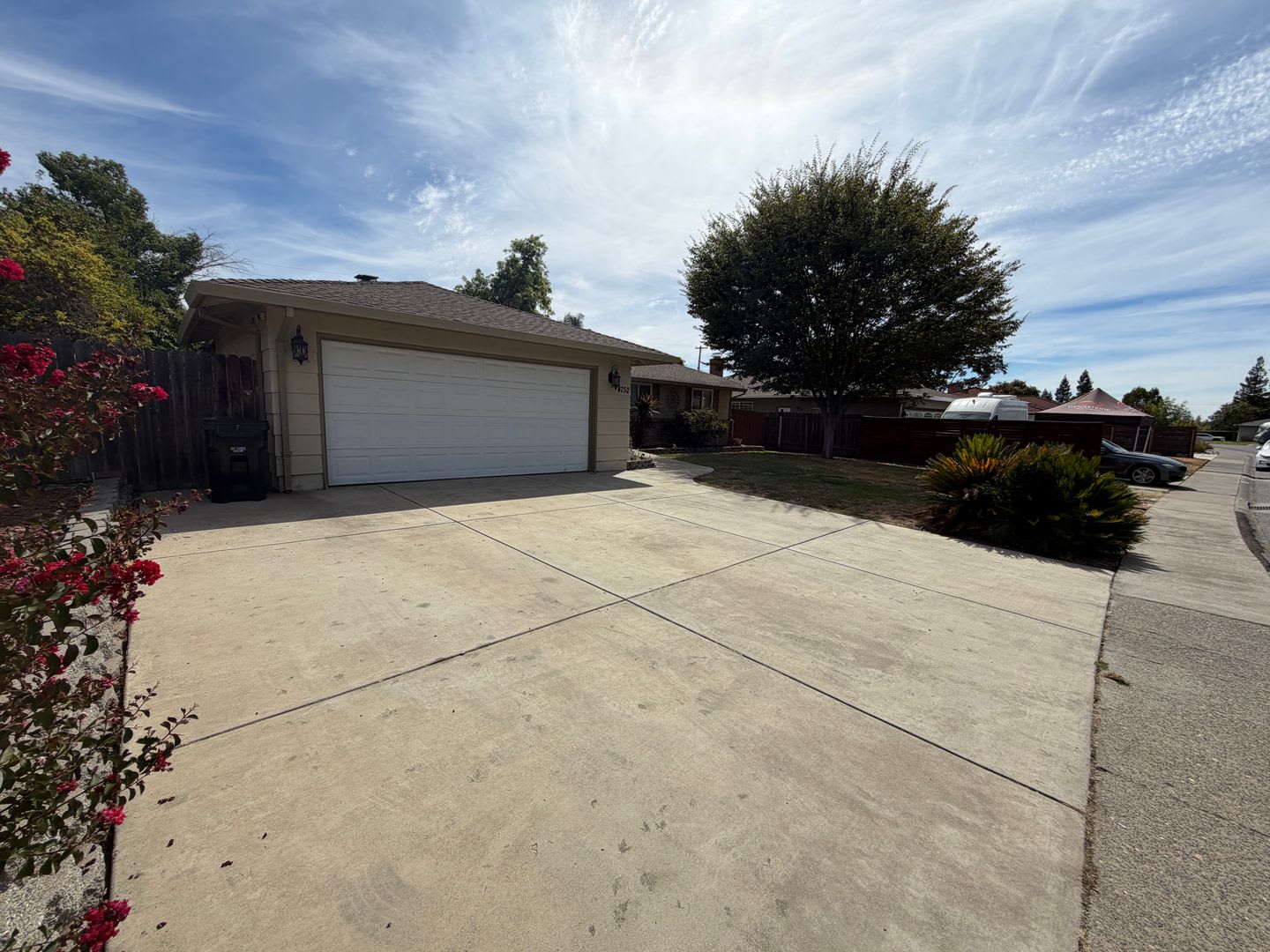 Spacious And Cozy 4 Bedroom 3 Bath Carmichael Area Pre Rent Today – photo 3