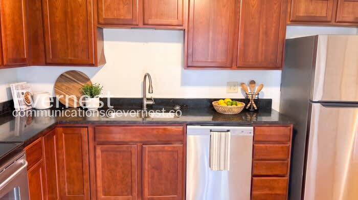 1268 Michigan Avenue – photo 3