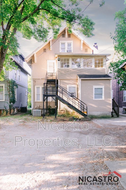 252 E Lane Avenue – photo 3