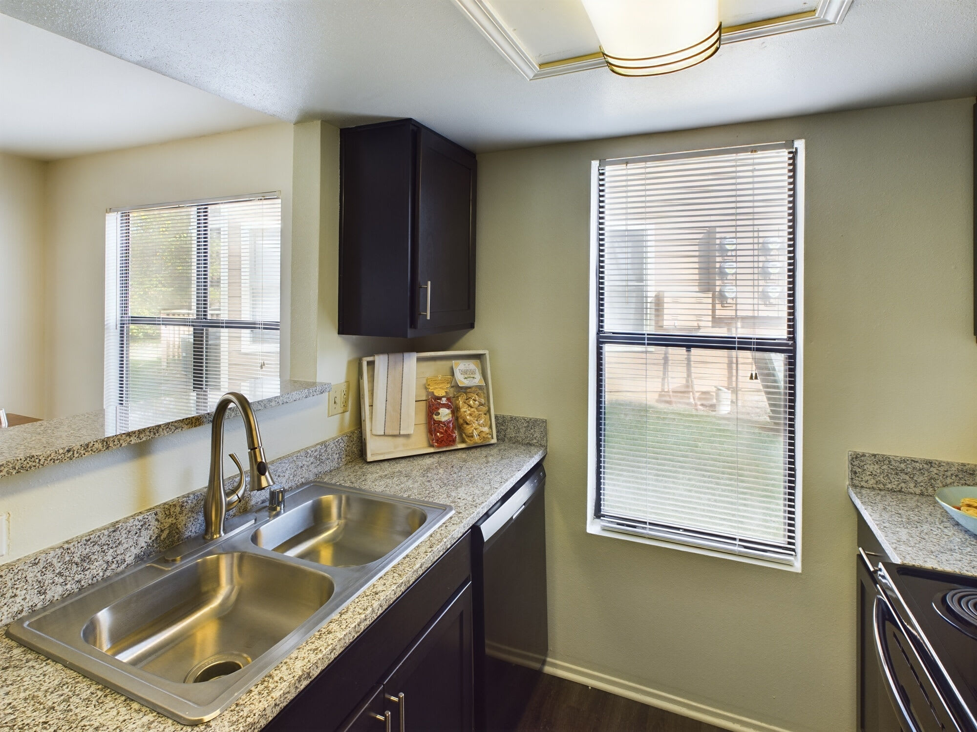 Stoney Brooke Apartments – photo 3