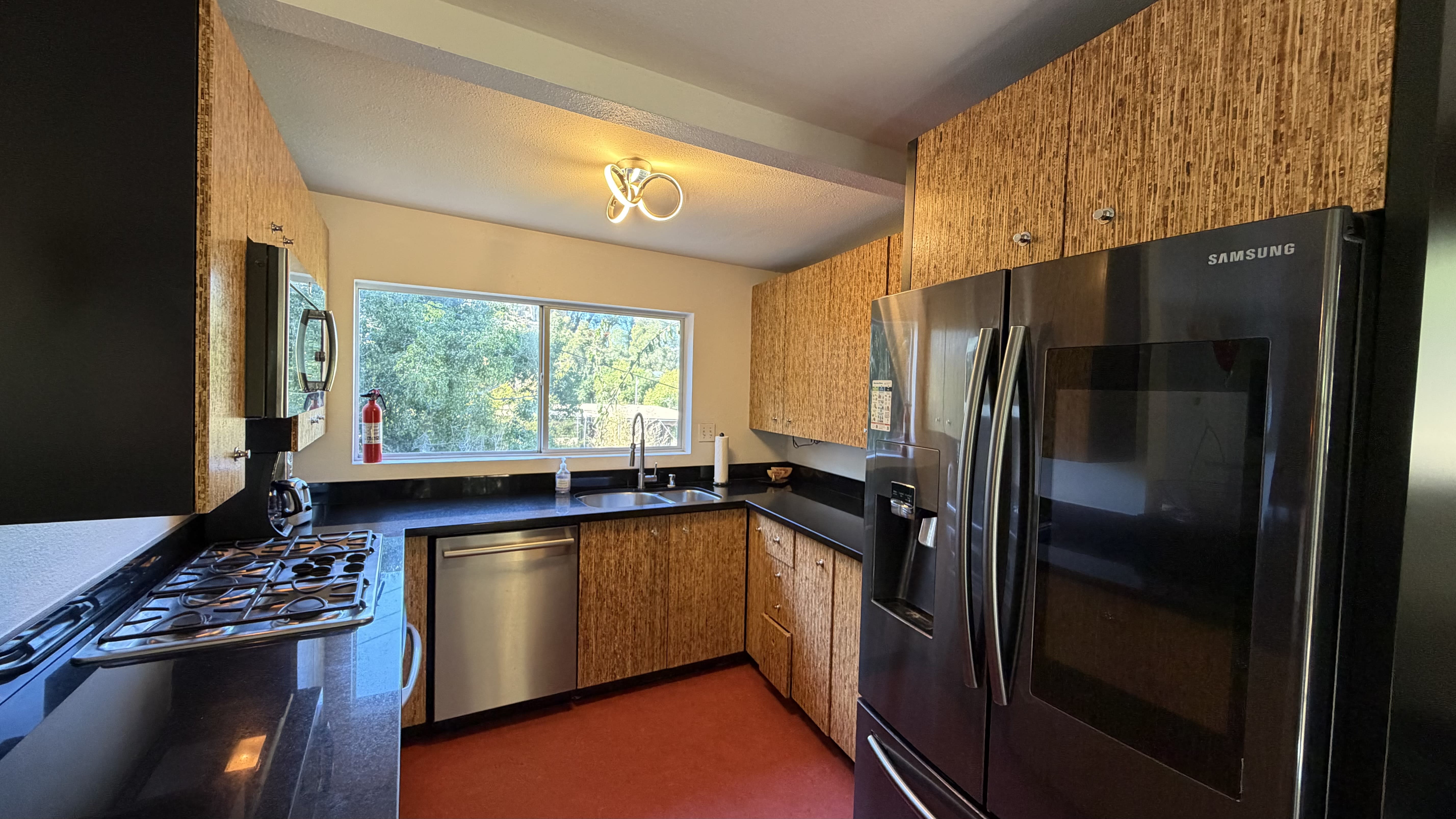 637 S Crescent Ct – photo 2