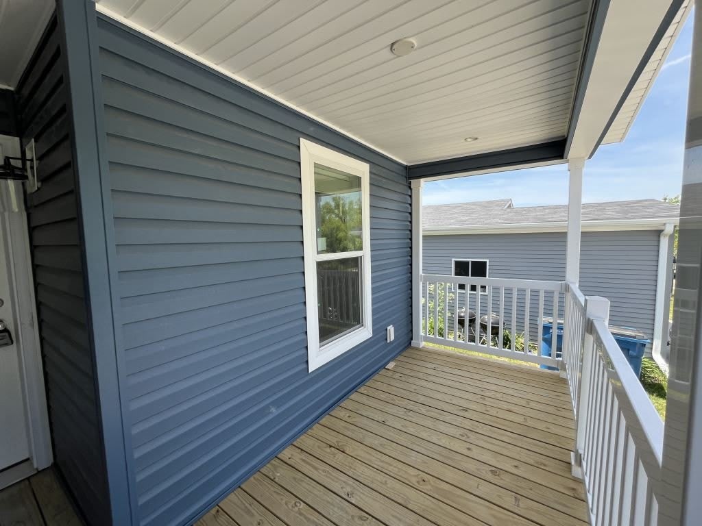 5049 Sawgrass Dr – photo 2