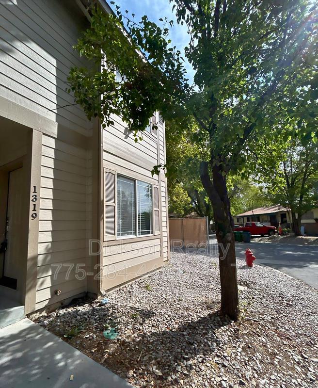 1319 Powell Lane – photo 2
