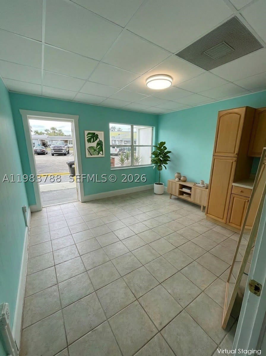 1010 Seaway Dr – photo 2