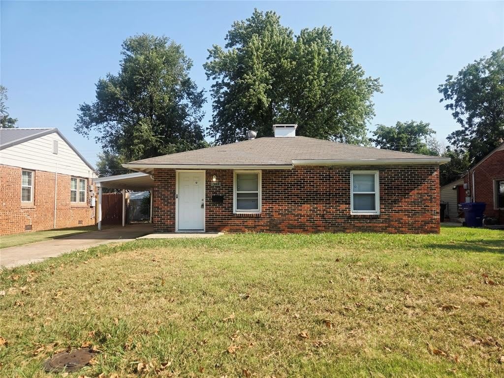 307 E Kittyhawk Drive – photo 1