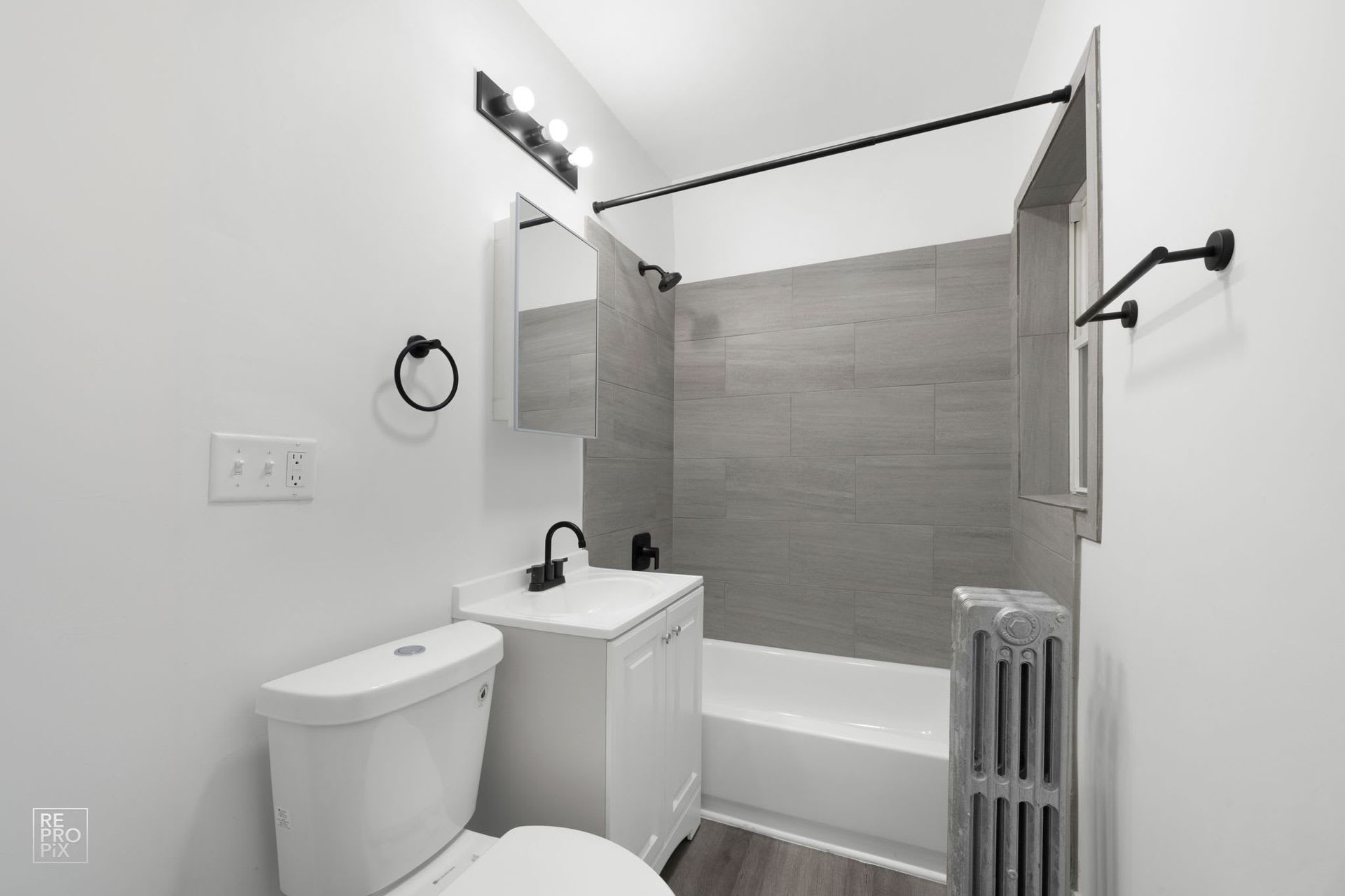 8101 S Drexel Ave – photo 5