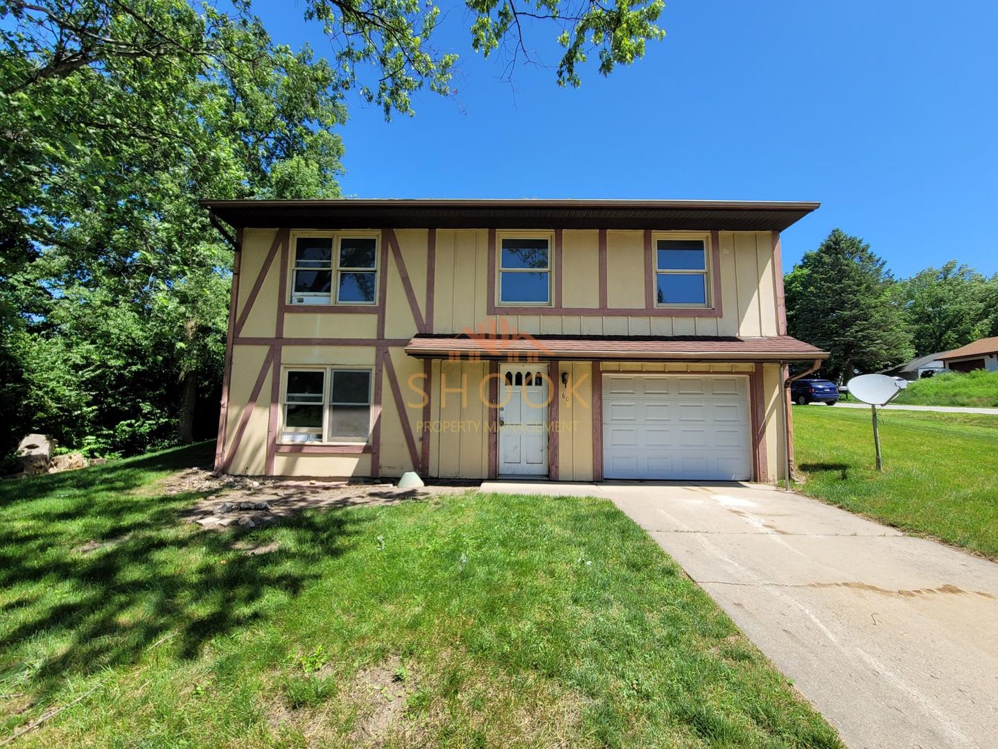 3Br 2Ba Bi Level On Lafayette S South Side – photo 1