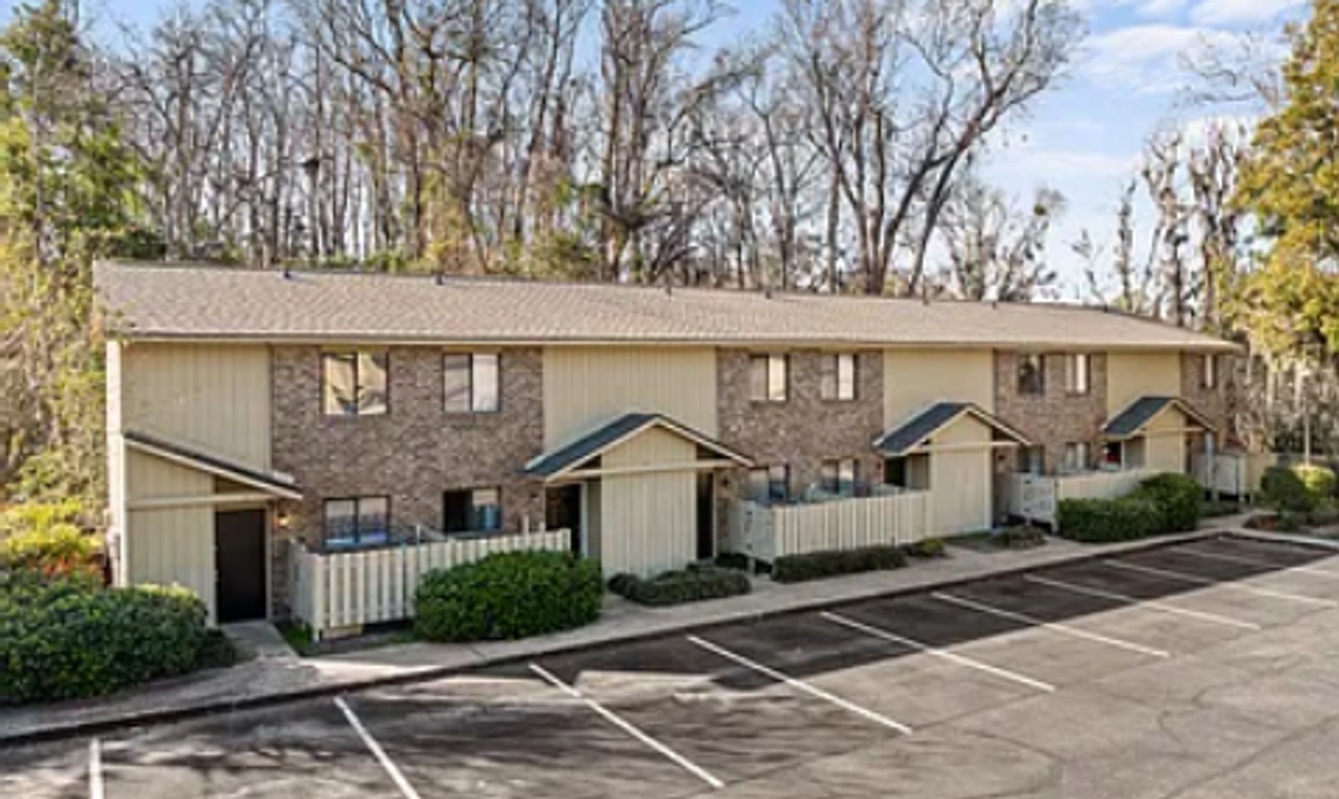 Port Royal Townhomes **Renovated** – photo 2