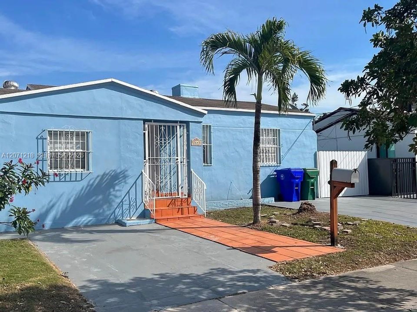 2645 Sw 33Rd Avenue Miami Fl 33133 2805 – photo 4