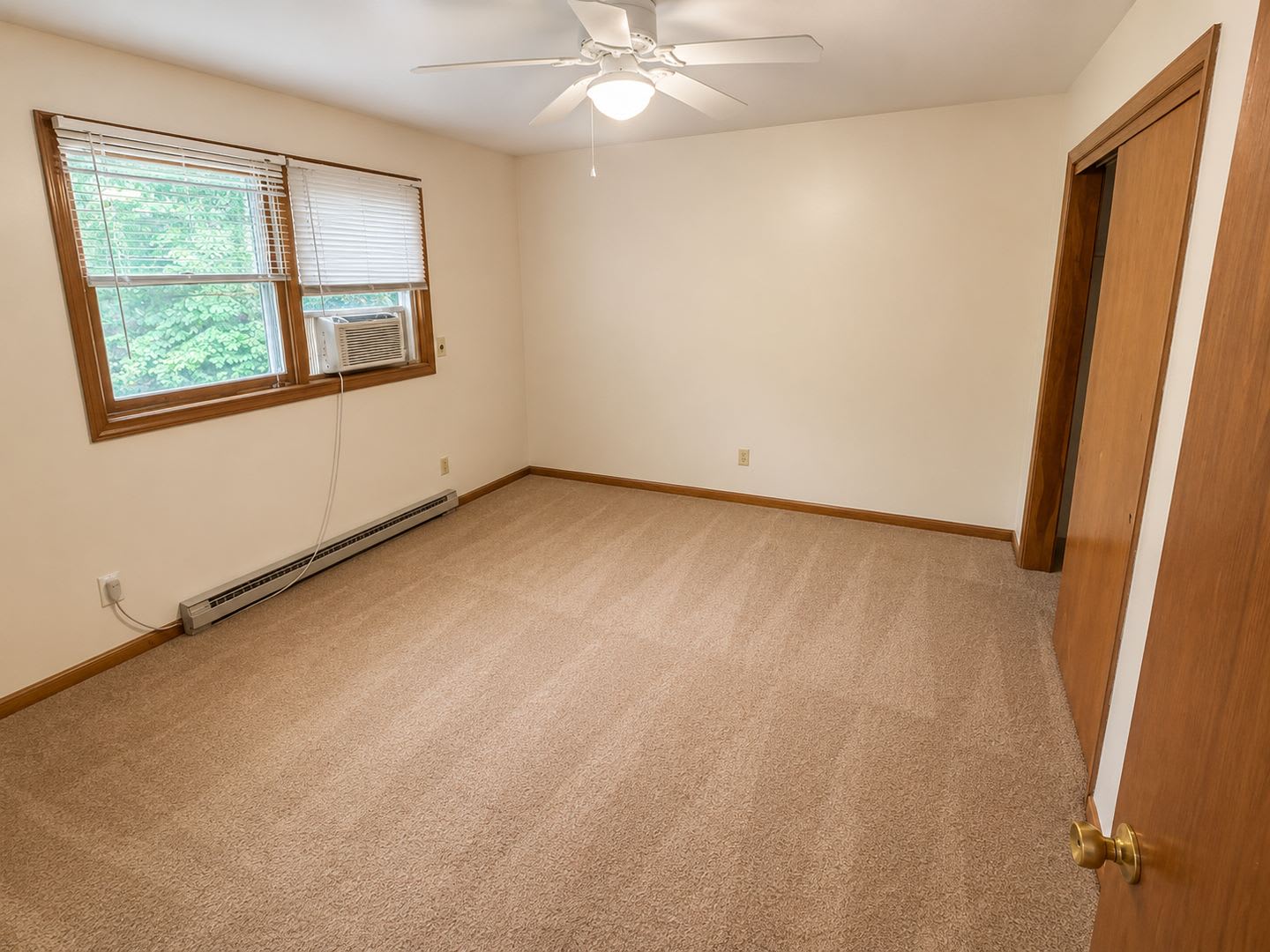 Blacksburg, 2 BR / 1 BA Available August 10 – photo 4
