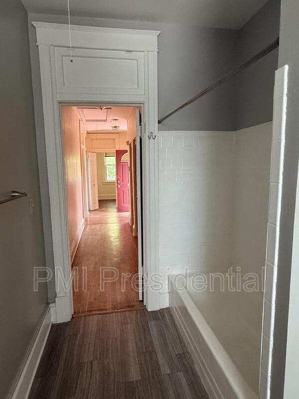 2804 East Leigh Street – photo 5