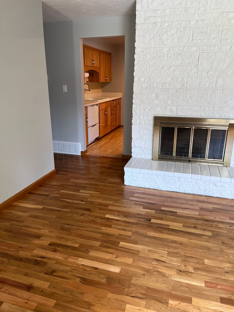 6-Bedroom Home for Rent – photo 5