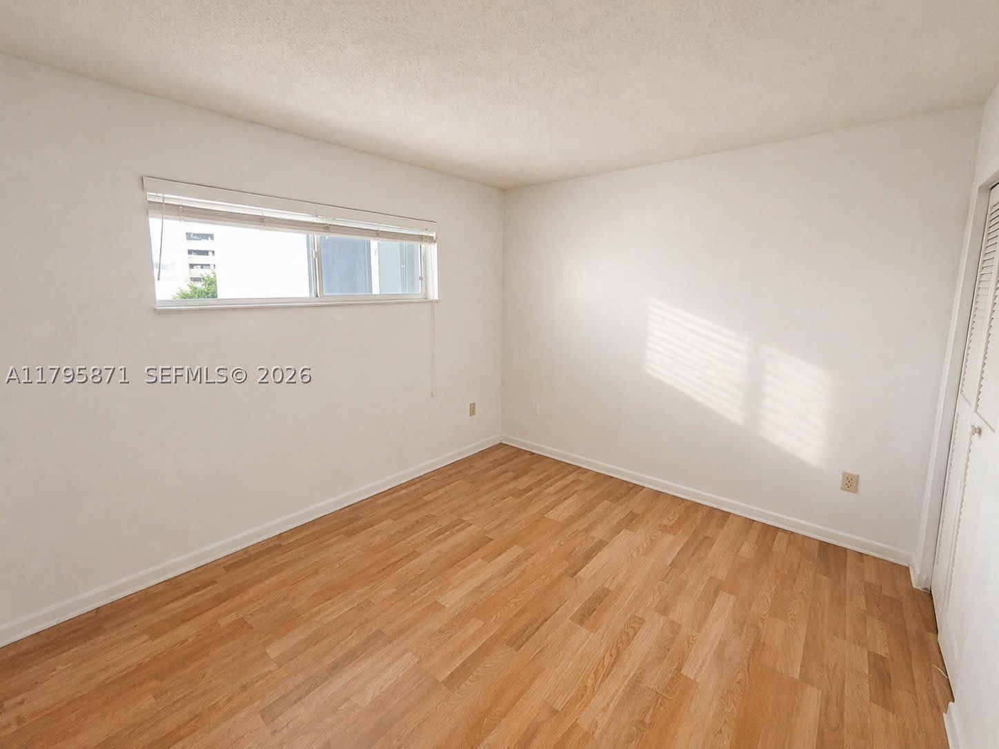 126 SW 17th Rd – photo 5