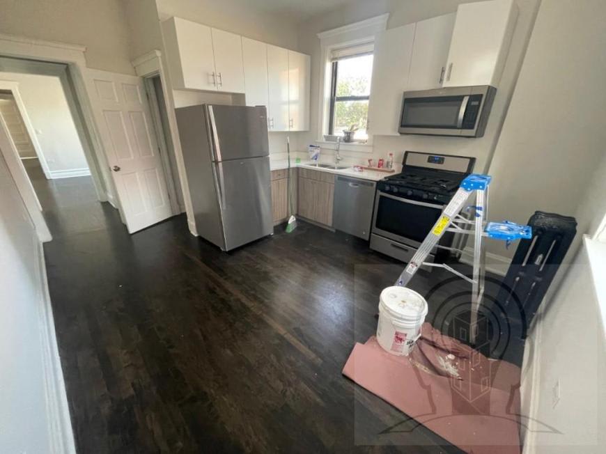 1010 W Dakin St – photo 5