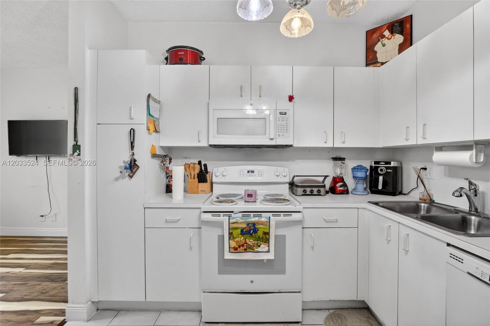 16853 Sw 1St 16853 16853 Pembroke Pines Fl 33027 – photo 2