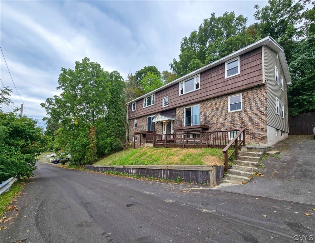 301 1st N Street – photo 1