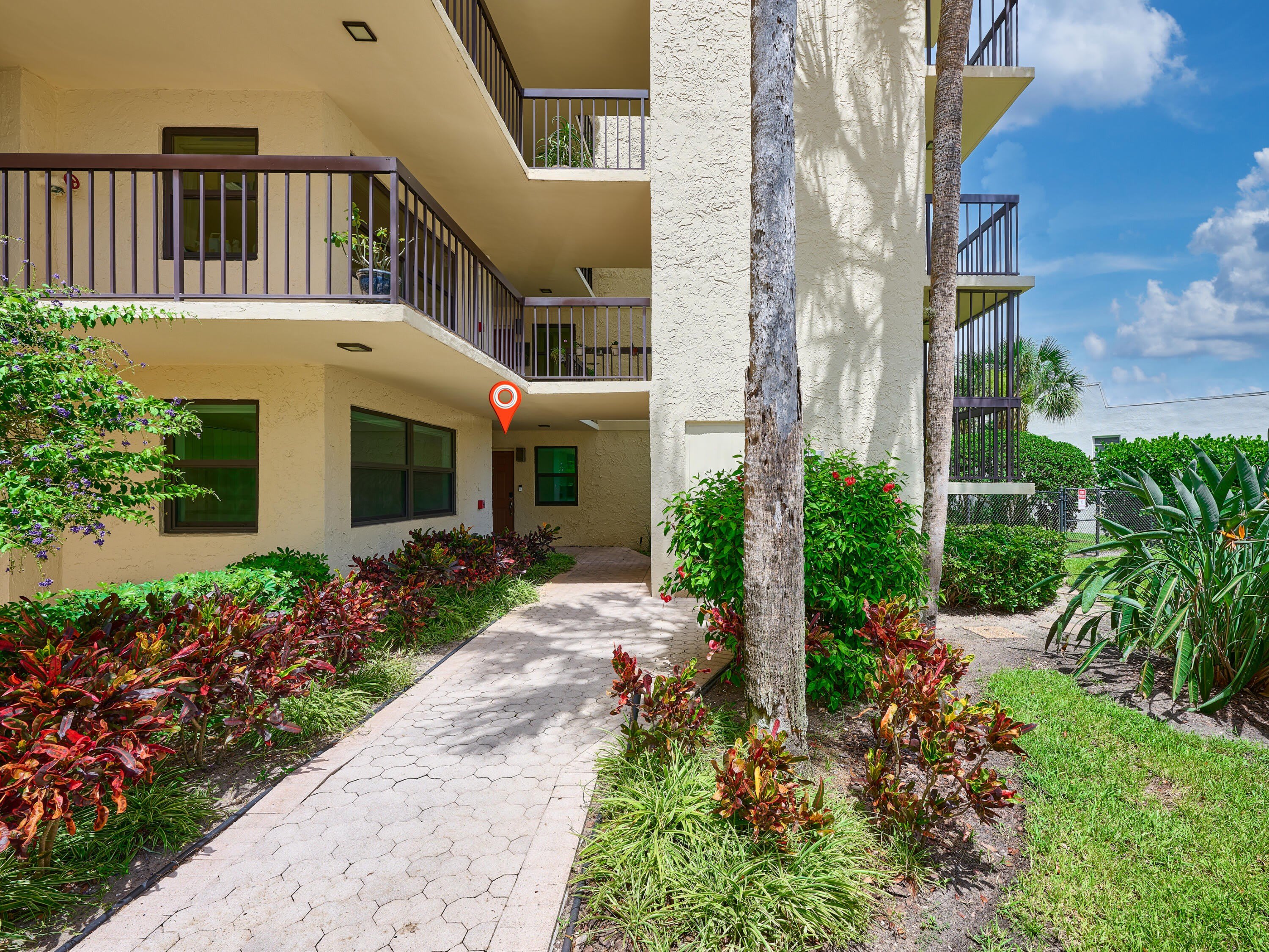 374 Golfview Road – photo 5