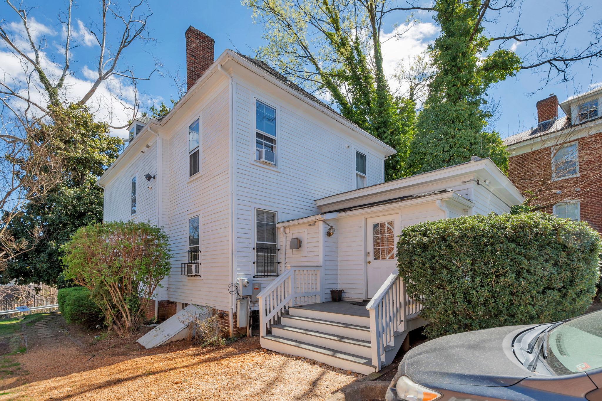 165 Chancellor St – photo 1