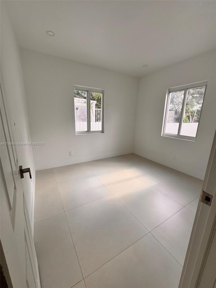 728 Nw 77Th St – photo 3
