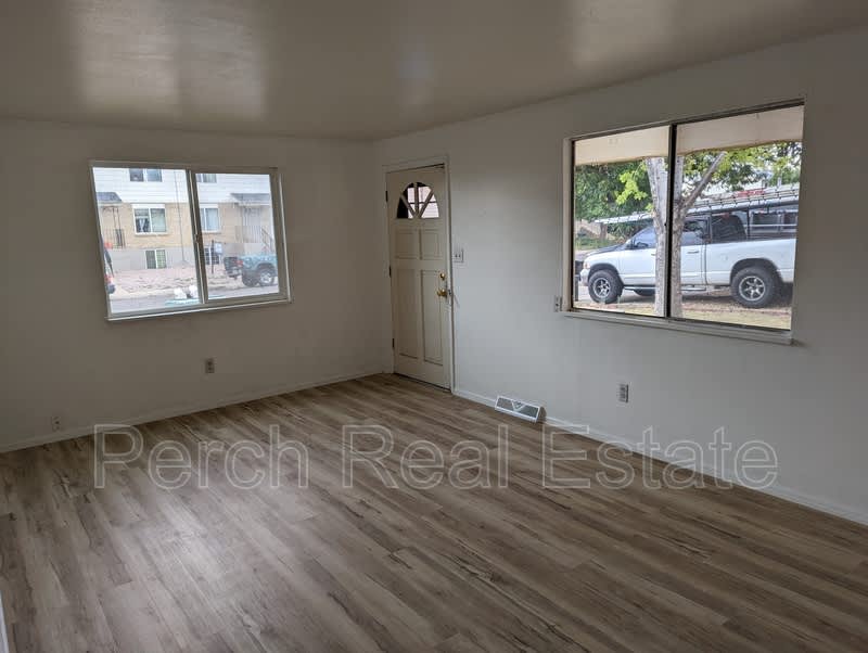 16506 East 13th Avenue – photo 2