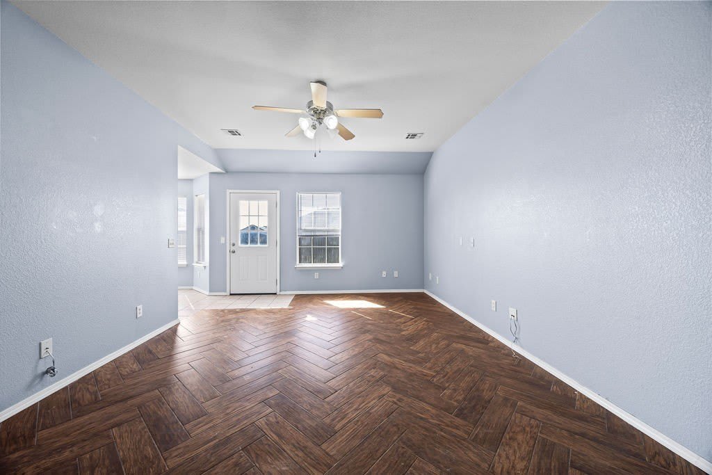 851 Honeysuckle Drive – photo 5