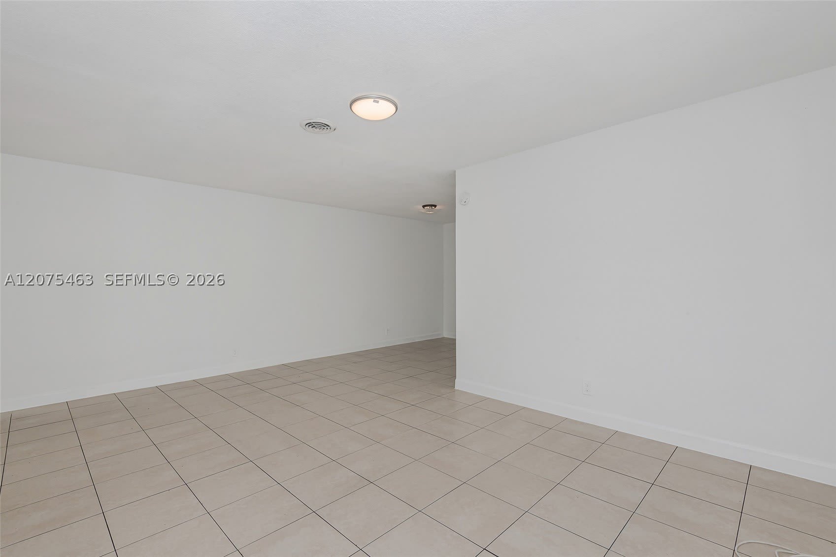 1607 NW 8th Ave – photo 4