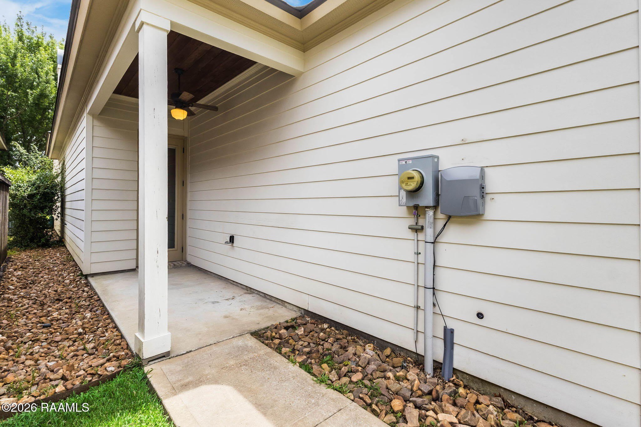 405 S Montauban Drive – photo 4