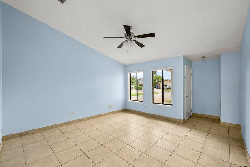 7750 Betty Louise Drive – photo 5