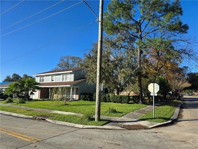 800 OAKWOOD Drive – photo 2