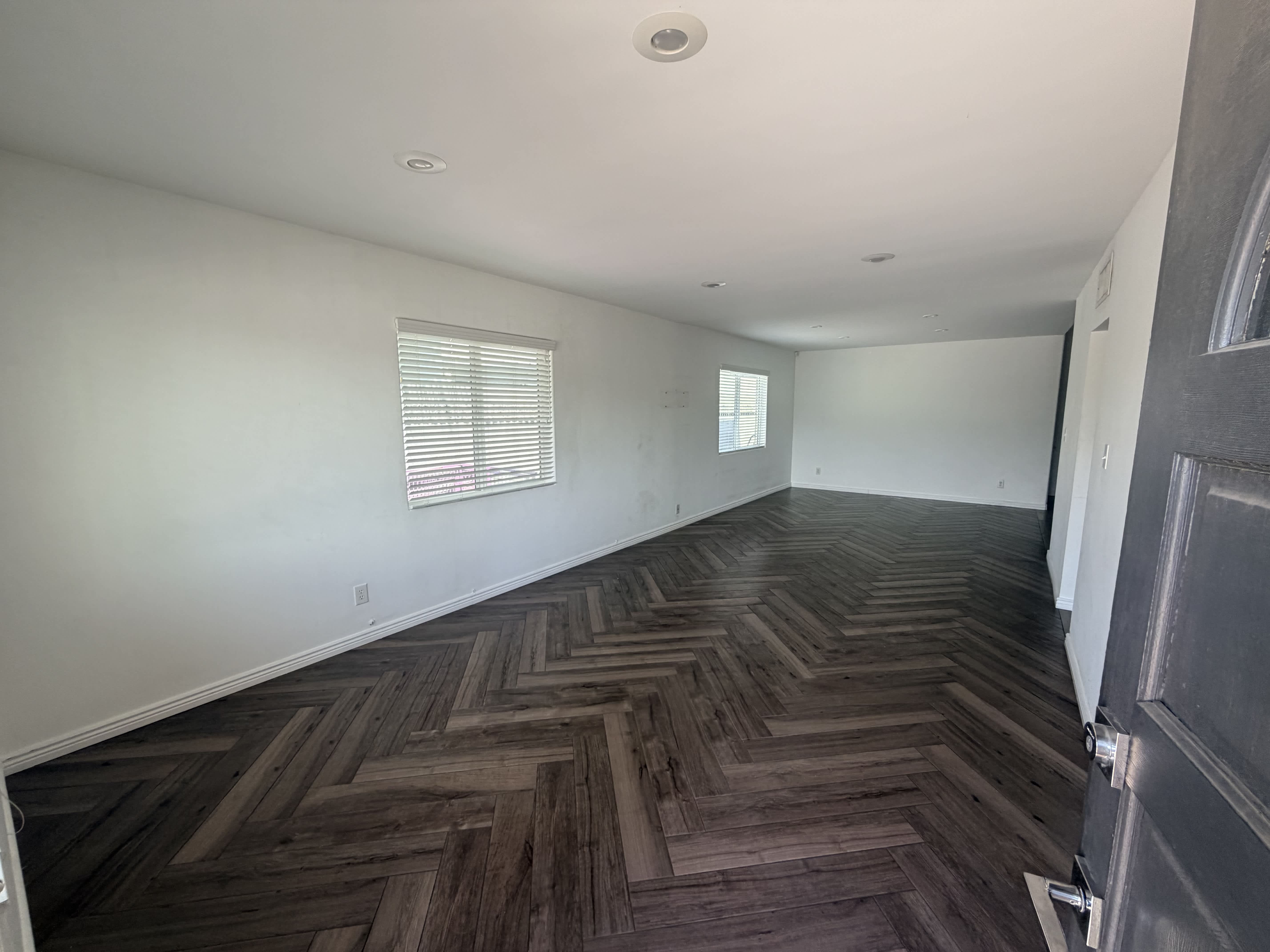 908 E Coronado Rd – photo 3