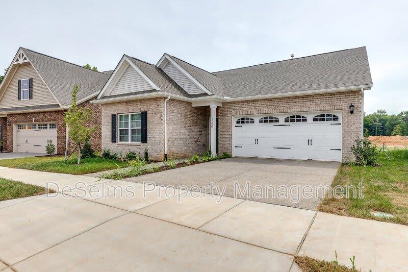 107 Crabourne Drive – photo 2