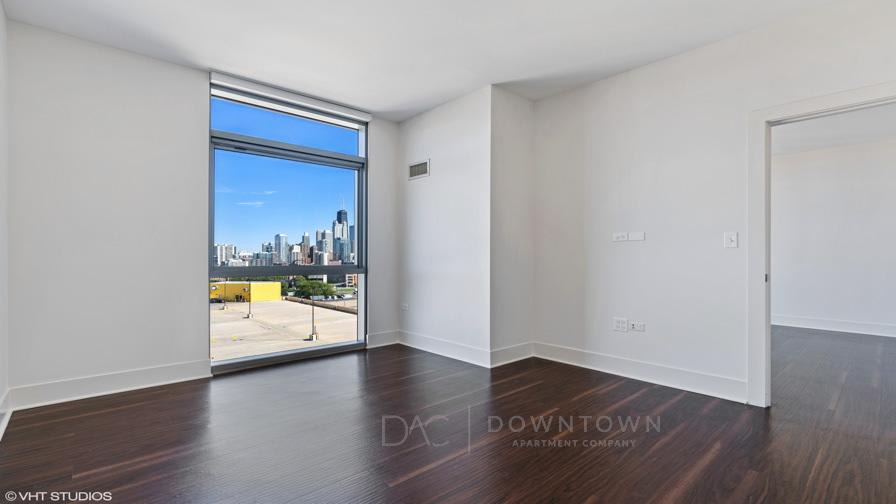 1460 N Halsted – photo 1