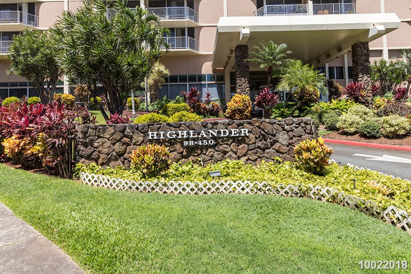 2 545 1Br 1Ba 514 Sf Utilities Included 2 Covered Parking Stalls Available Sept 1St – photo 2
