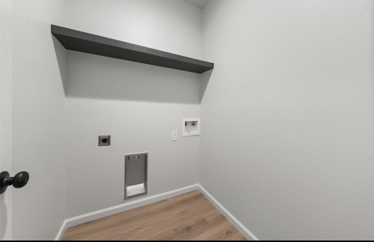 1628 Ewing Avenue – photo 3