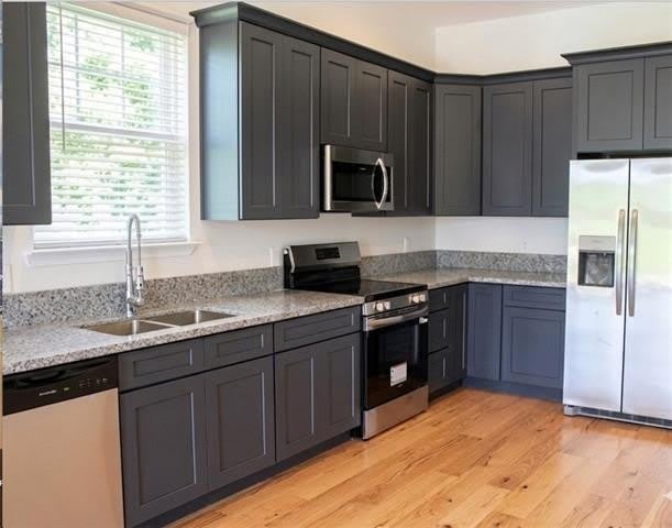 2421 LOUISA Street – photo 3