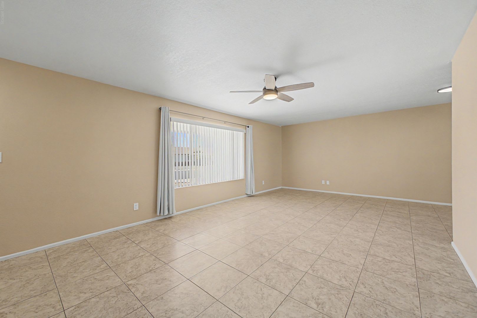 Tempe, 4 bed, 2 bath, single story home, Close to ASU – photo 5