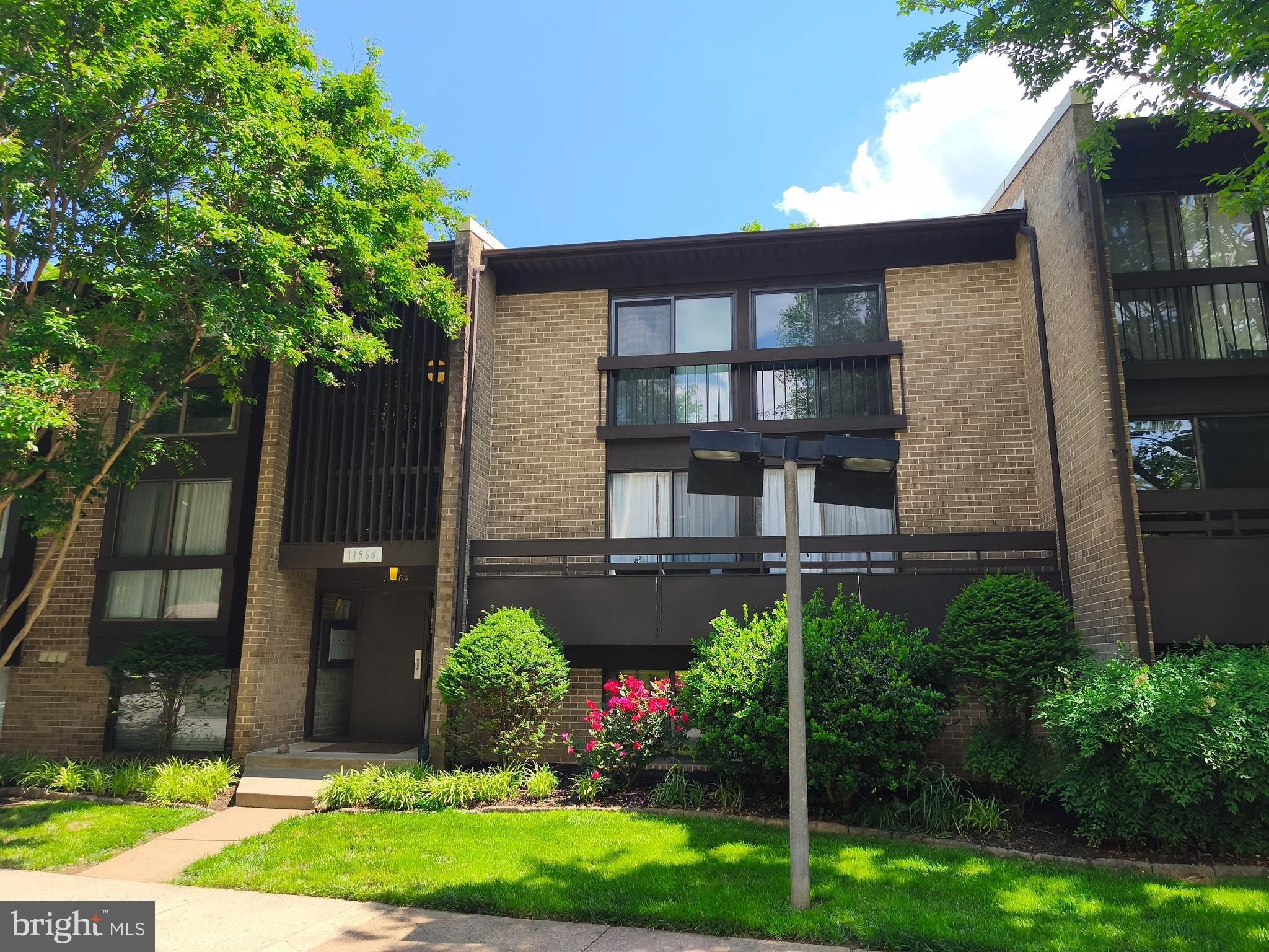 11564 ROLLING GREEN Court – photo 2