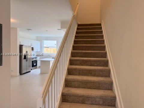 2560 SE 25th Road – photo 2