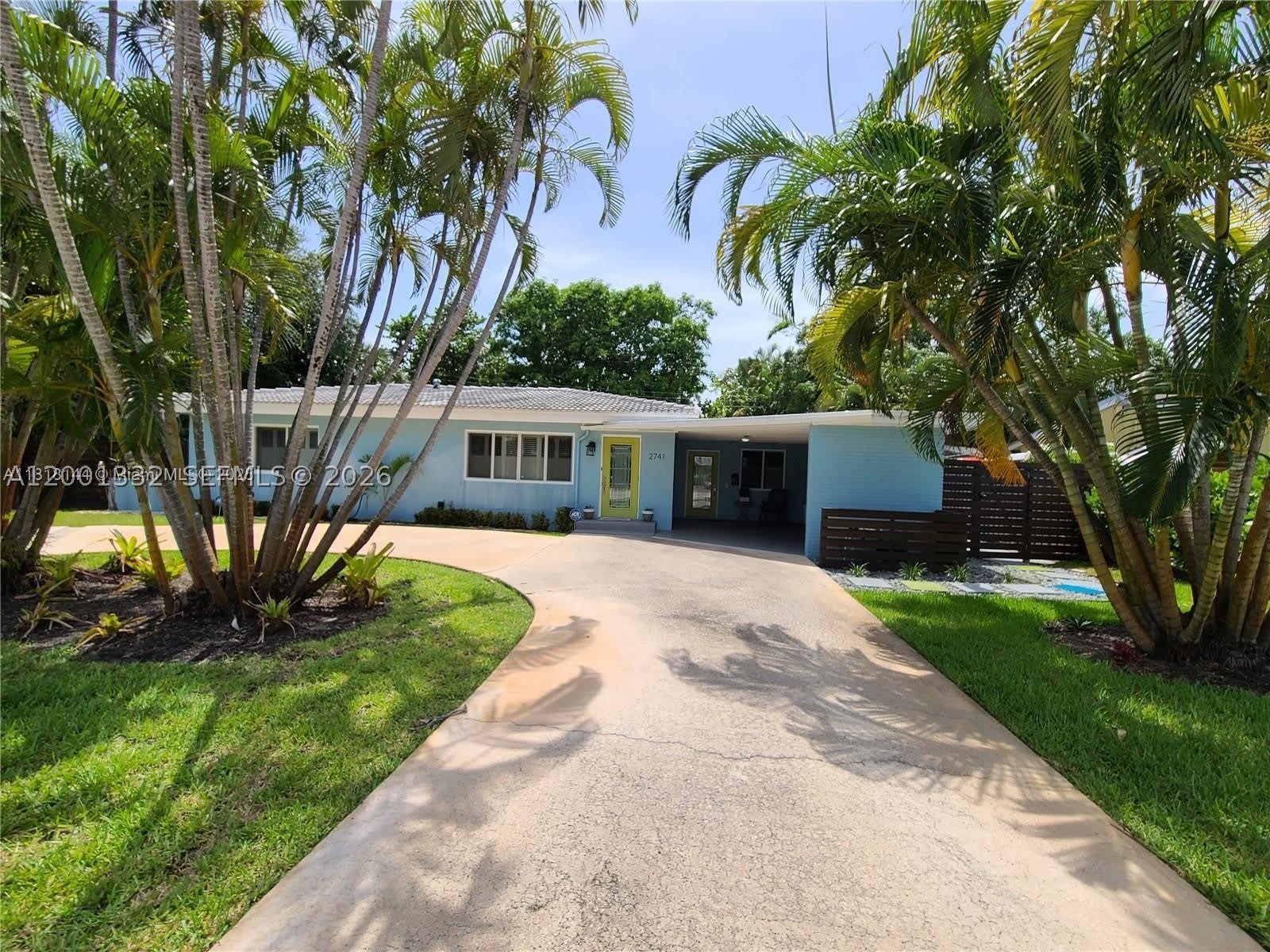 2741 NE 16th Ave – photo 1