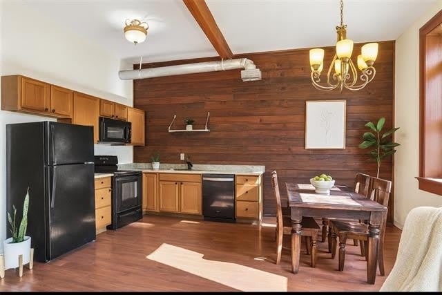 915 DECATUR Street – photo 3