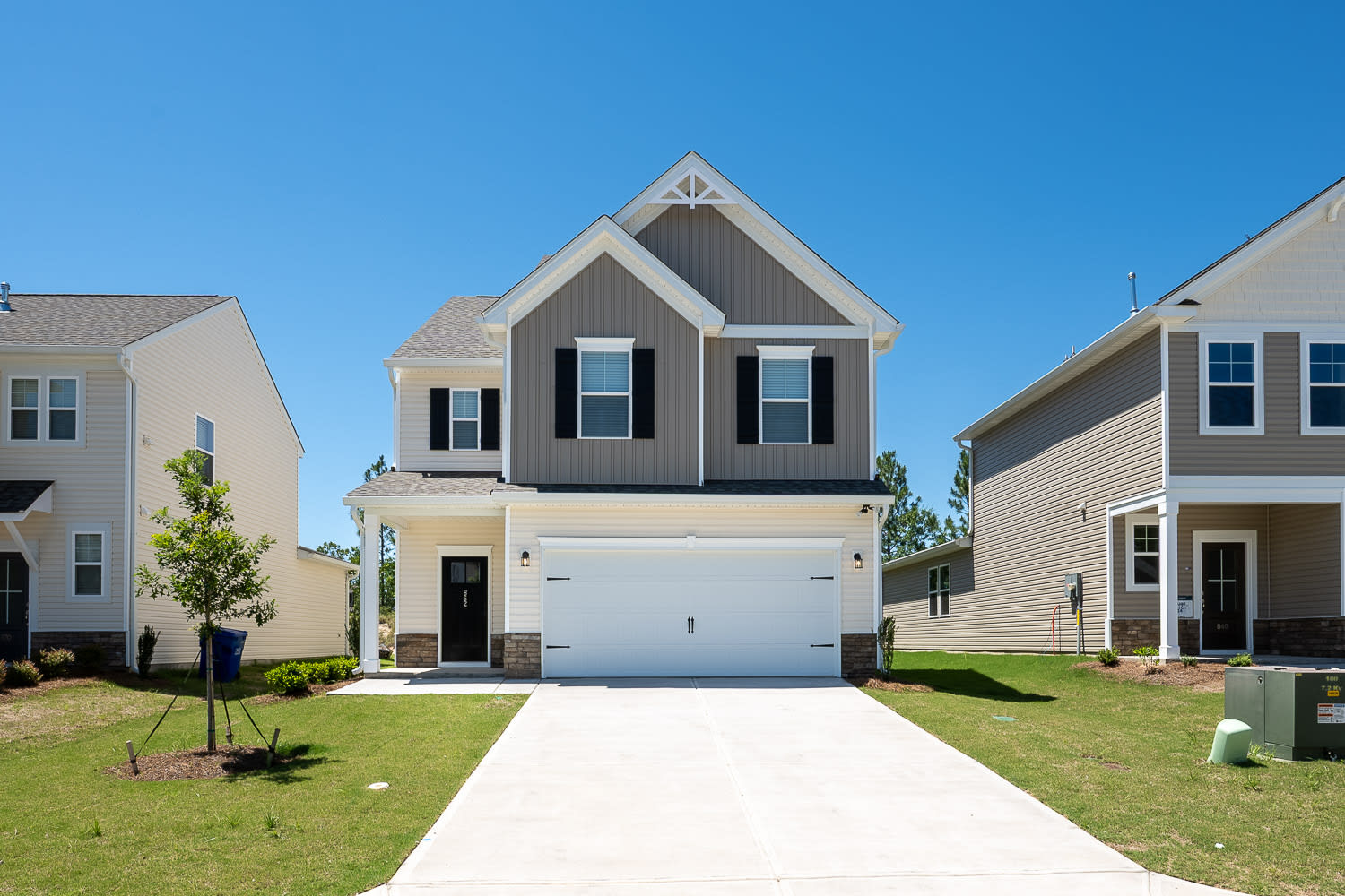 852 Tess Street – photo 1