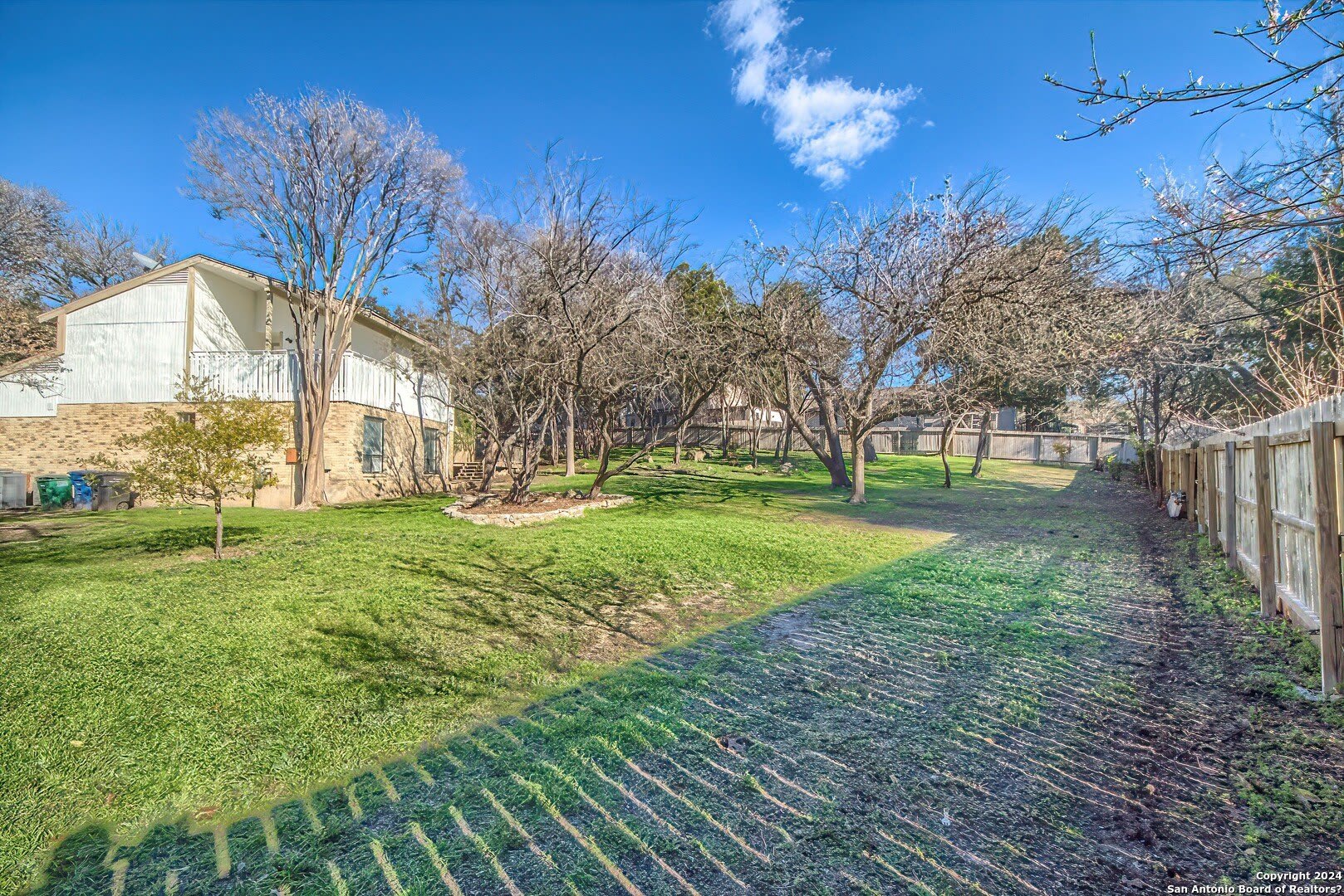 1114 White Pine St – photo 2