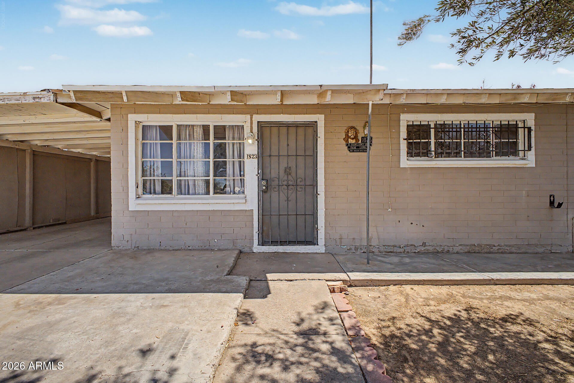 1823 E SUNLAND Avenue – photo 4
