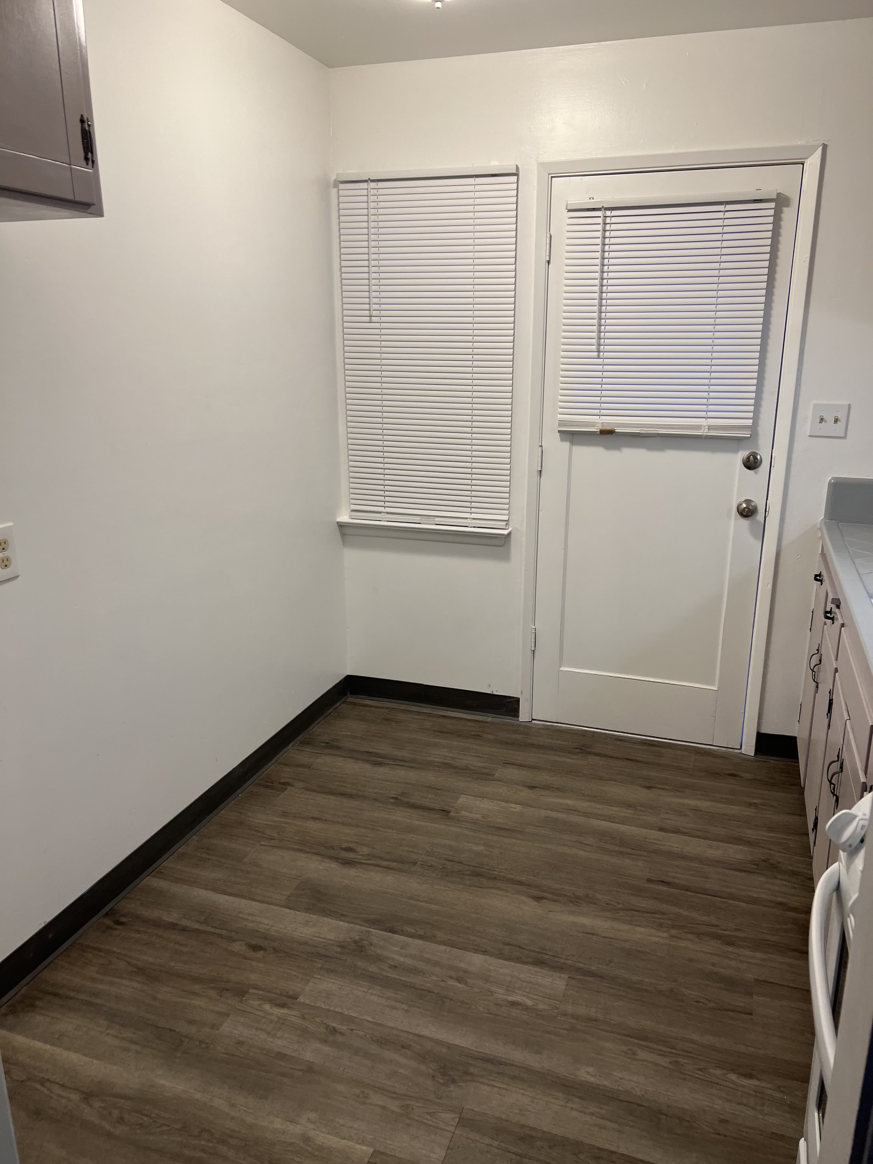 1434 W Clinton Ave – photo 3