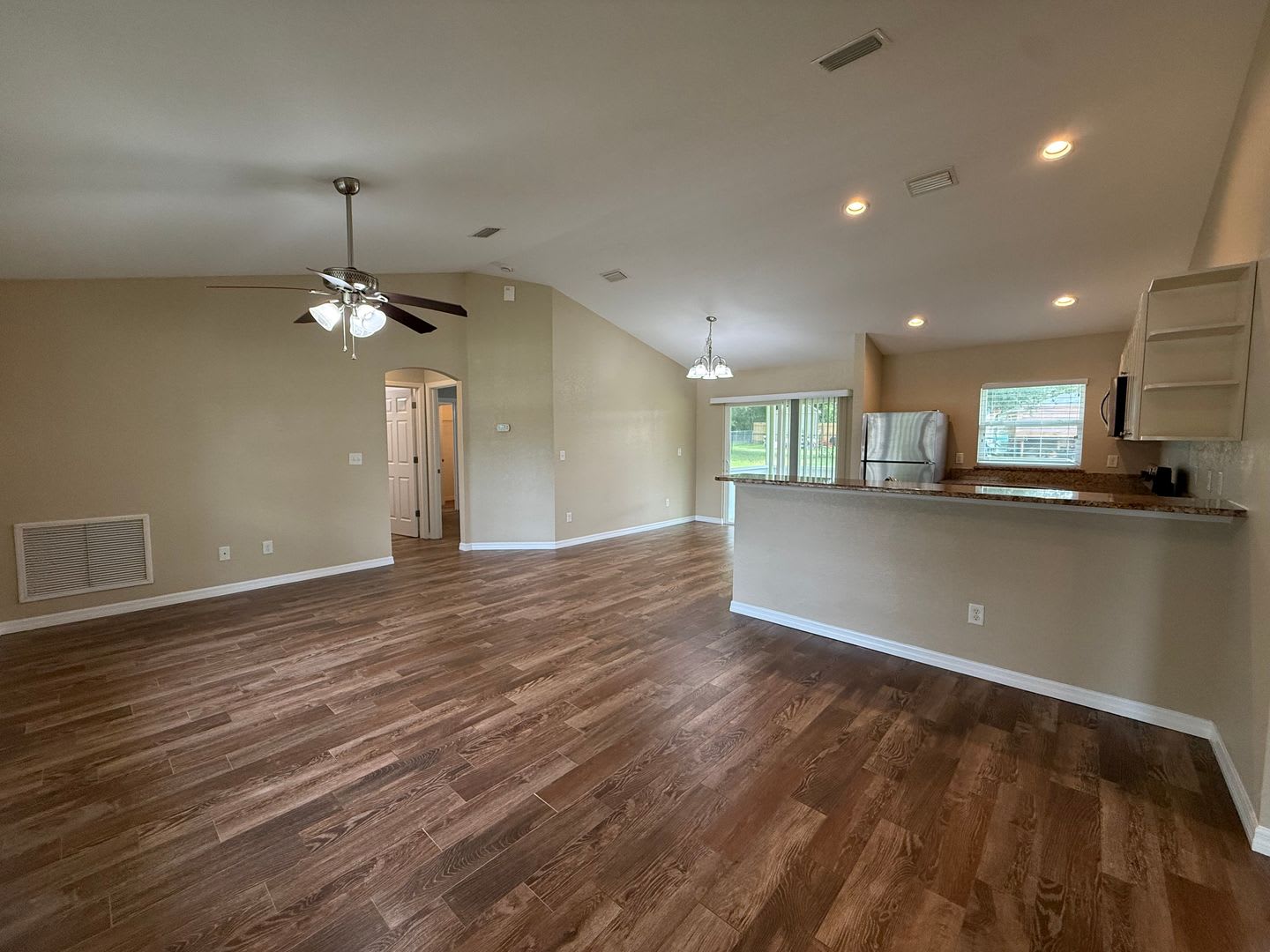 No carpet – photo 4