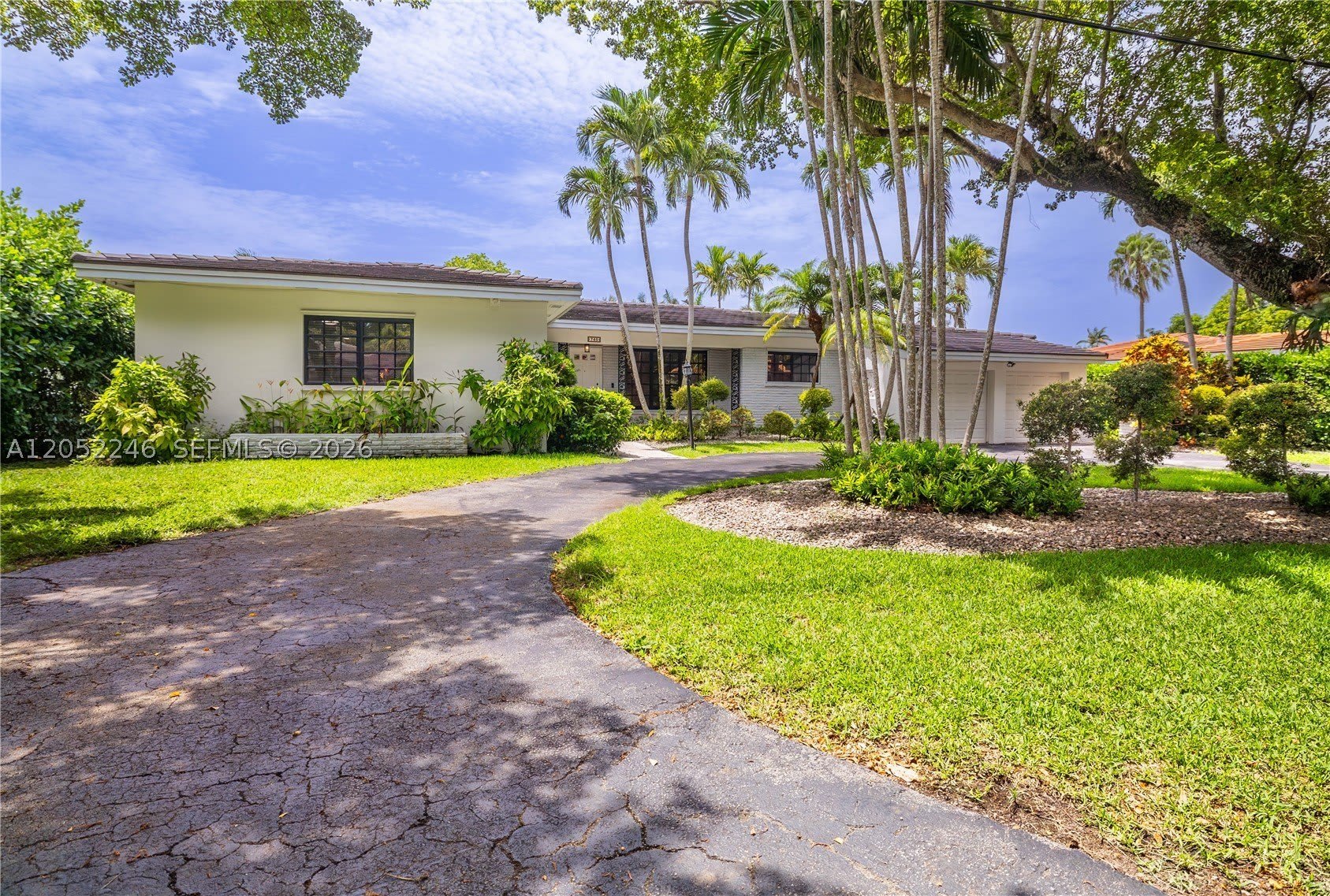 740 Jeronimo Dr – photo 1