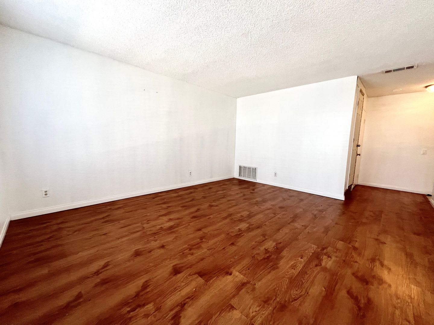 Spacious 2-Bedroom, 1.5-Bath Townhome – photo 3