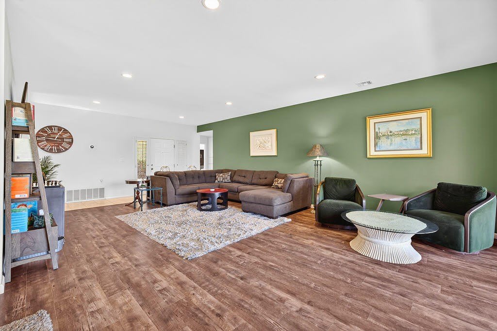 42430 Adams Street – photo 5