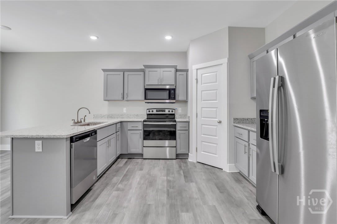 105 Sherwood Court – photo 5